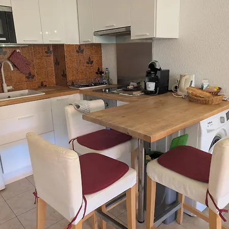 Superbe T2 à 3mn à Pied De La De Cap Long *