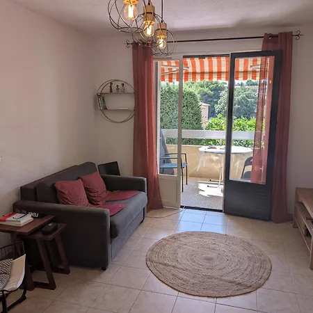 Superbe T2 à 3mn à Pied De La De Cap Long *