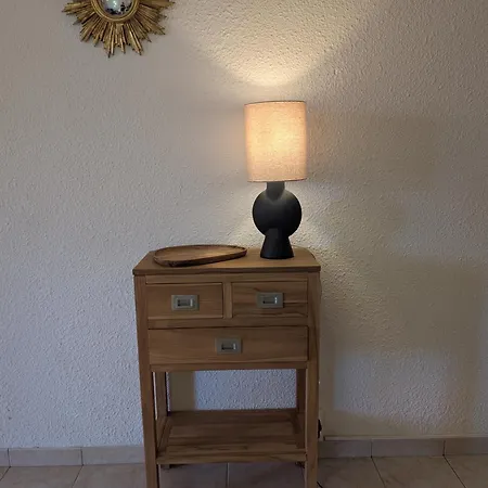 Superbe T2 à 3mn à Pied De La De Cap Long Saint-Raphaël